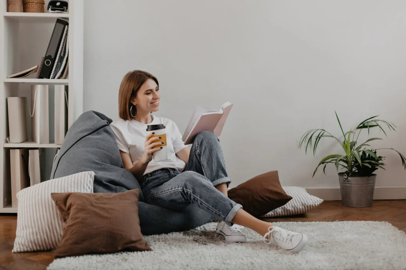 15 Book Nook Ideas for Cosy Reading Corners