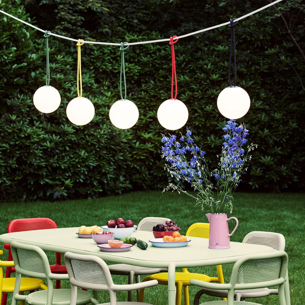 Fatboy Bolleke hanging light with silicone rubber loop for easy suspension. (indoor/outdoor)