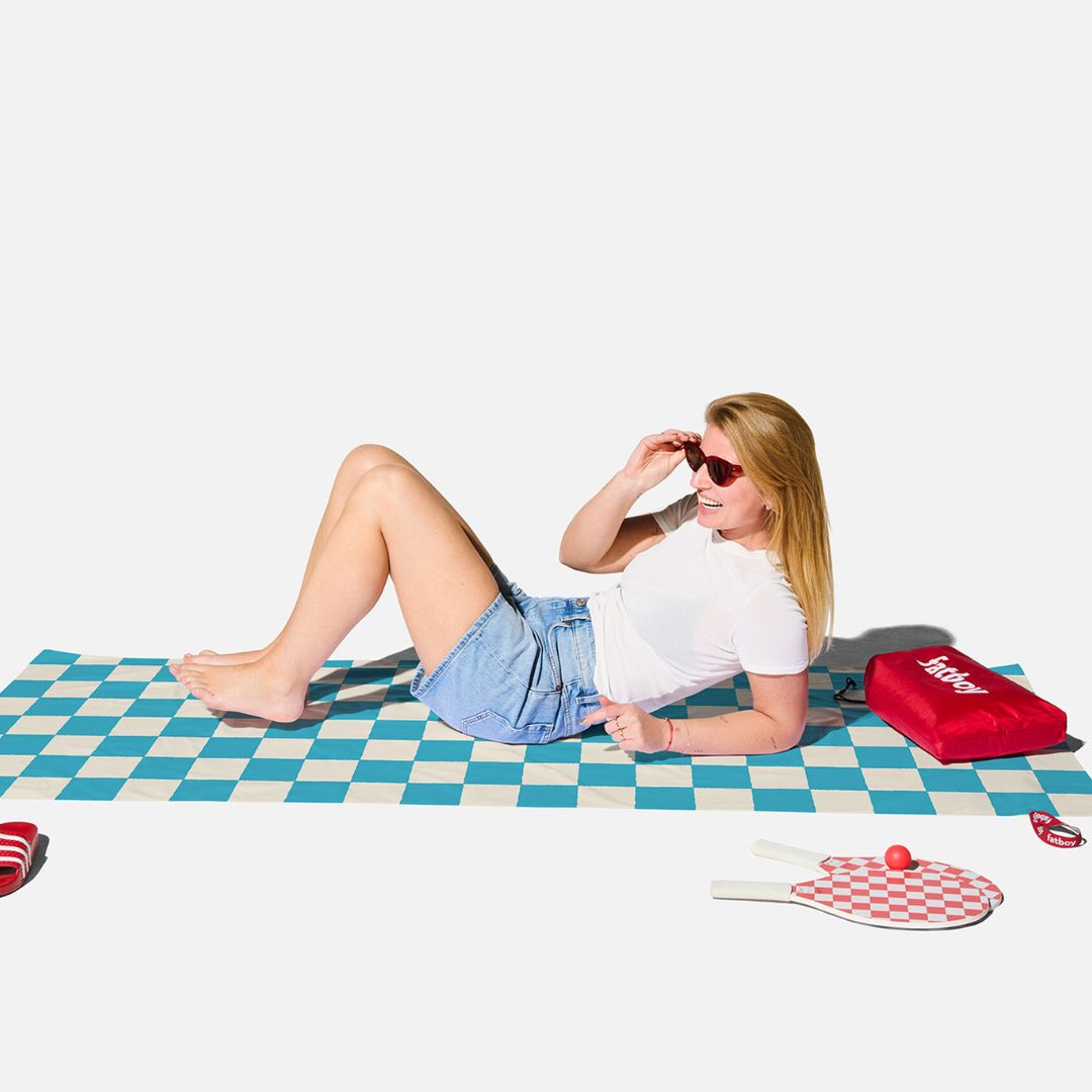 Beach Baggy Towel with Pillow (XL)