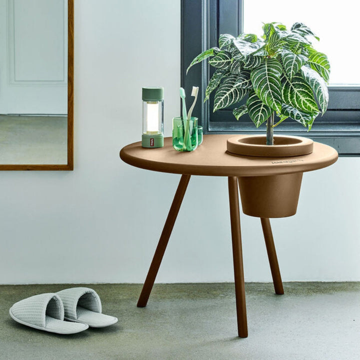 Fatboy Bakkes Side Table in Mochaccino with built-in planter, minimalist design combining function and greenery, from Desert River Shop.