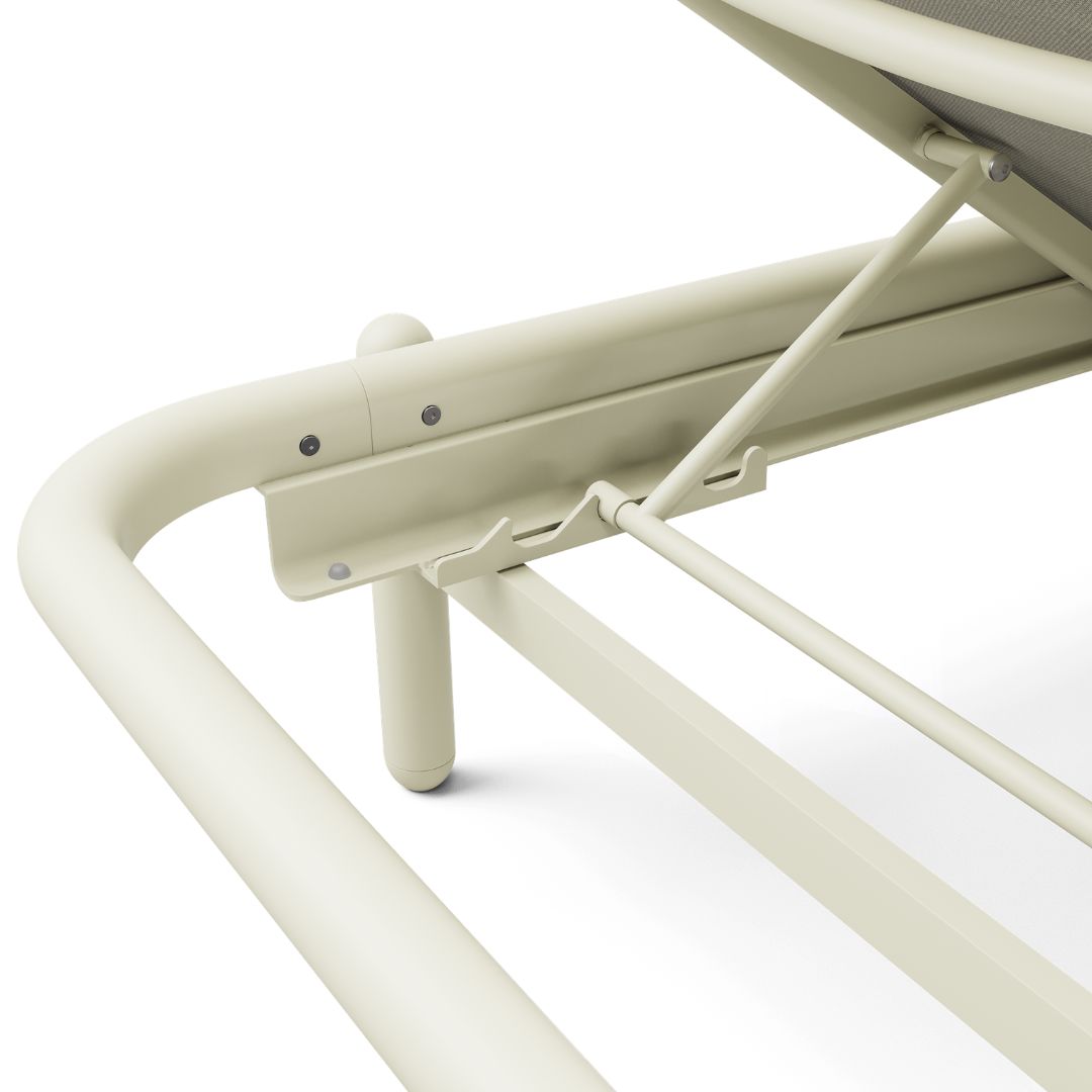 Sunbun Outdoor Daybed Lounger