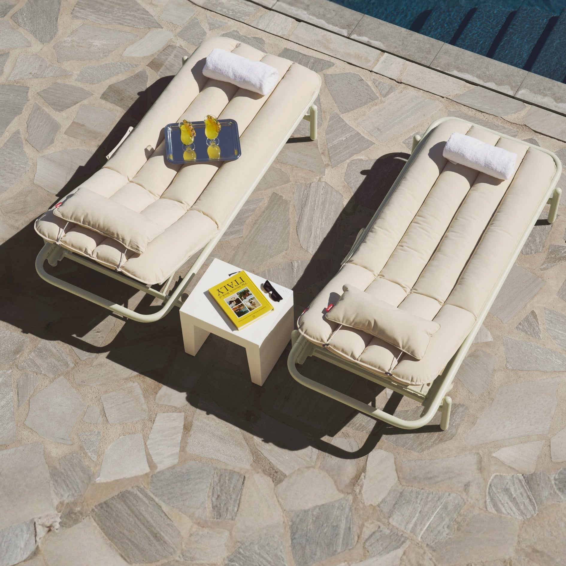 Sunbun Outdoor Daybed Lounger